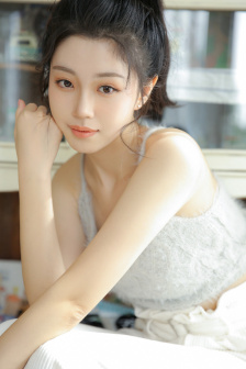小雪撑肿腿合不上小说